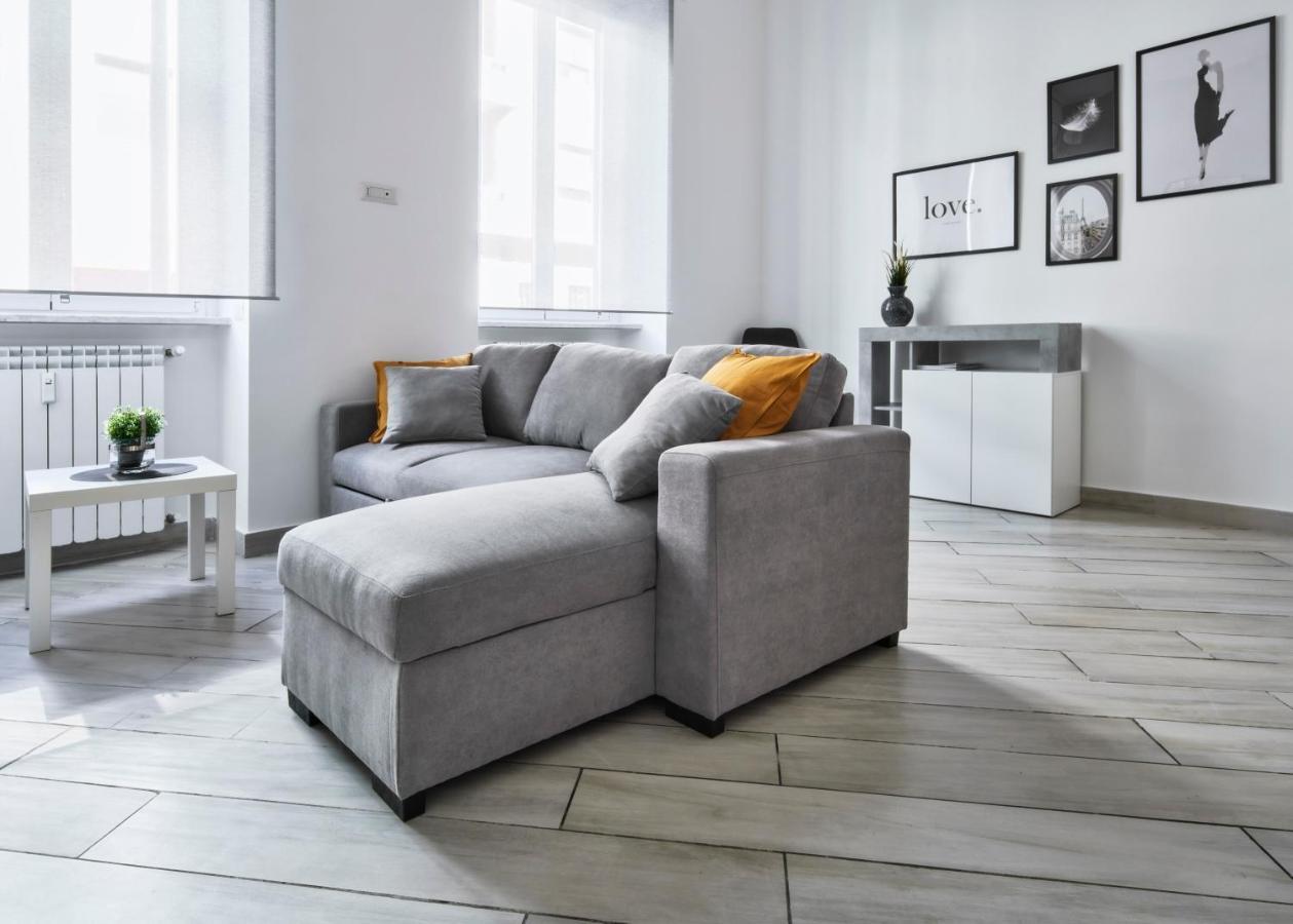 Centrale Elyon Apartment Милано Екстериор снимка